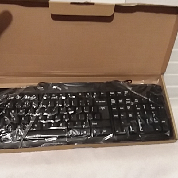 NIB☆ iMicro Keyboard - Picture 2 of 4